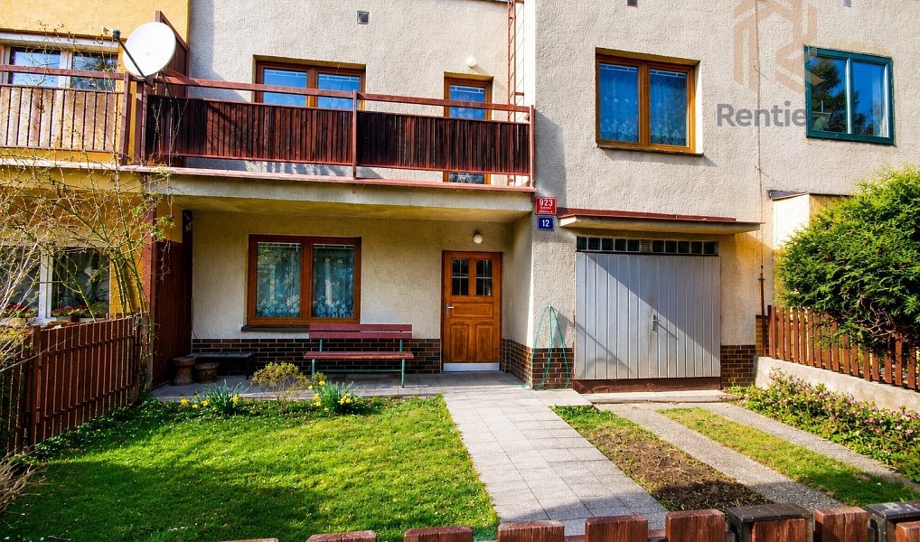 Prodej domu 256 m² s pozemkem 287 m², Praha – náhled fotky 2