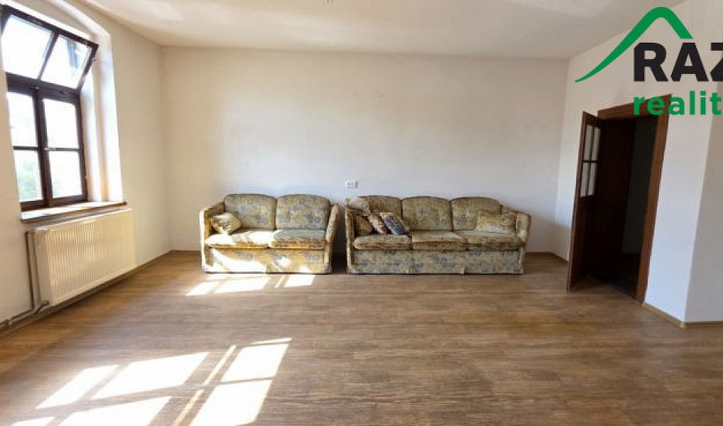 Prodej domu 145 m² s pozemkem 172 m², Tachov – náhled fotky 2