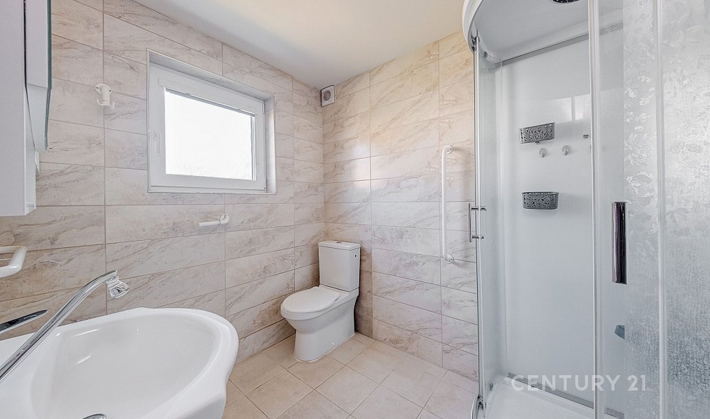 Pronájem bytu 4+kk 97 m², Úvaly – náhled fotky 10