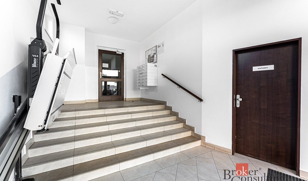 Prodej bytu 1+kk 35 m², Praha – náhled fotky 15