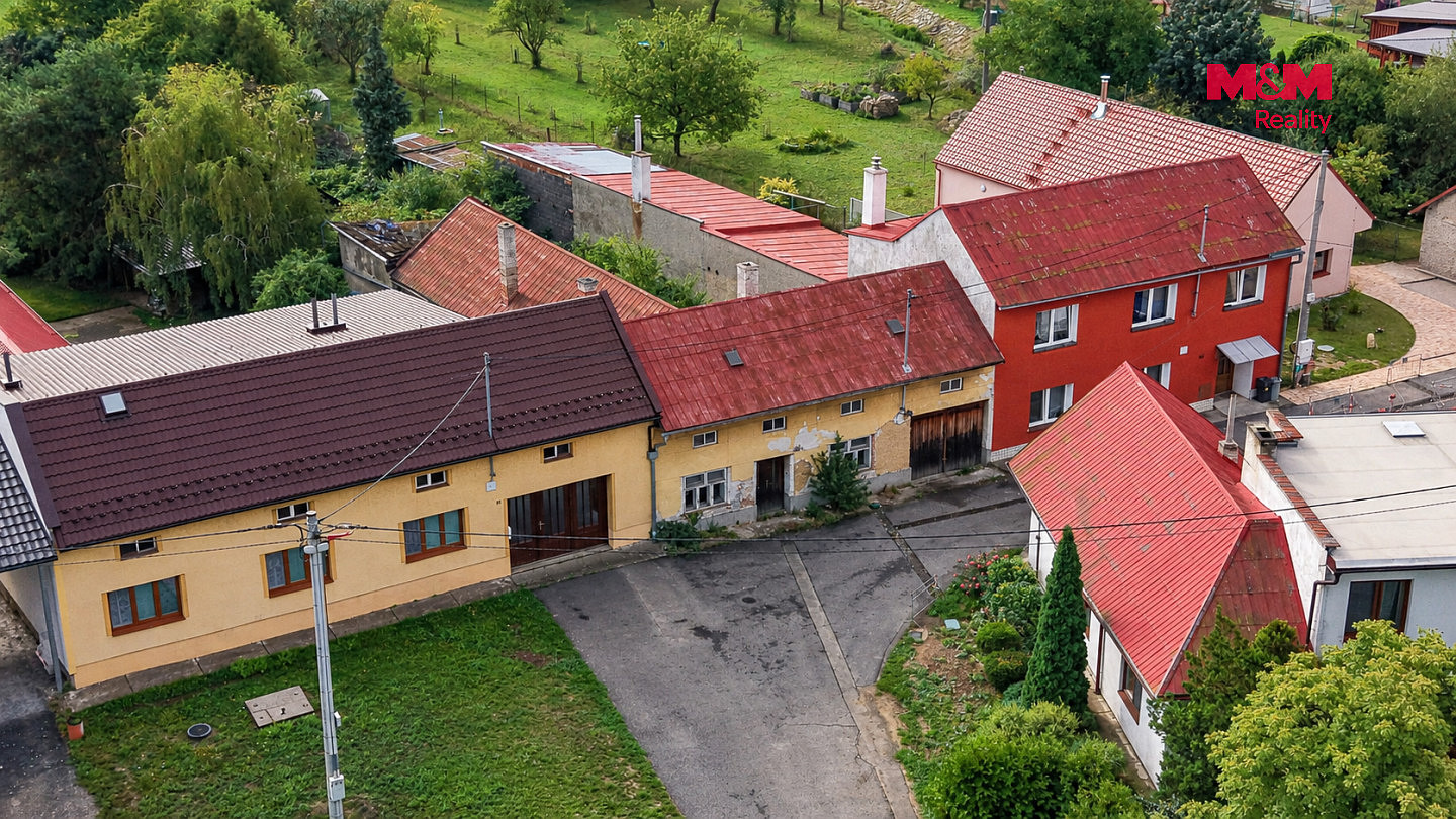 Prodej stavebního pozemku 1 092 m² – fotografie 2