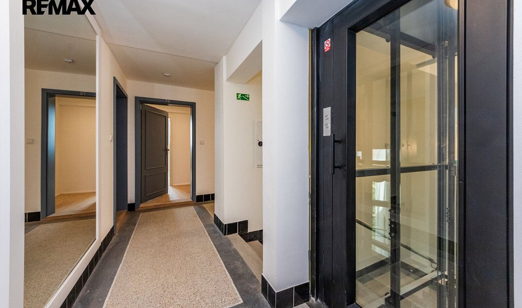 Prodej bytu 2+kk 46 m², Praha – náhled fotky 10