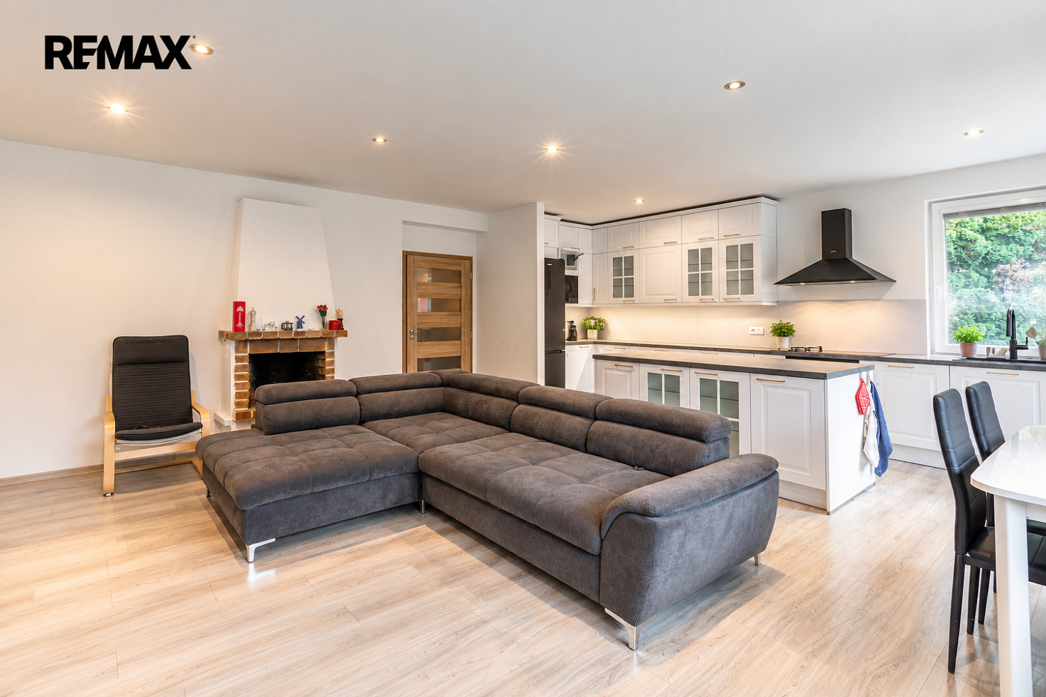 Pronájem domu 180 m² s pozemkem 473 m² – fotografie 5