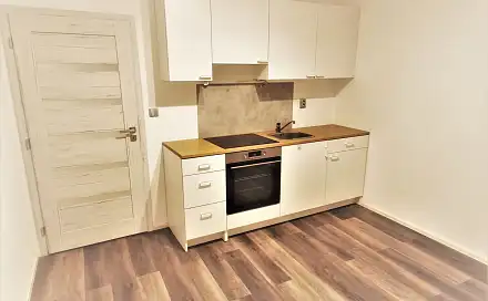 Pronájem bytu 1+1 32 m², Lochovice, okres Beroun