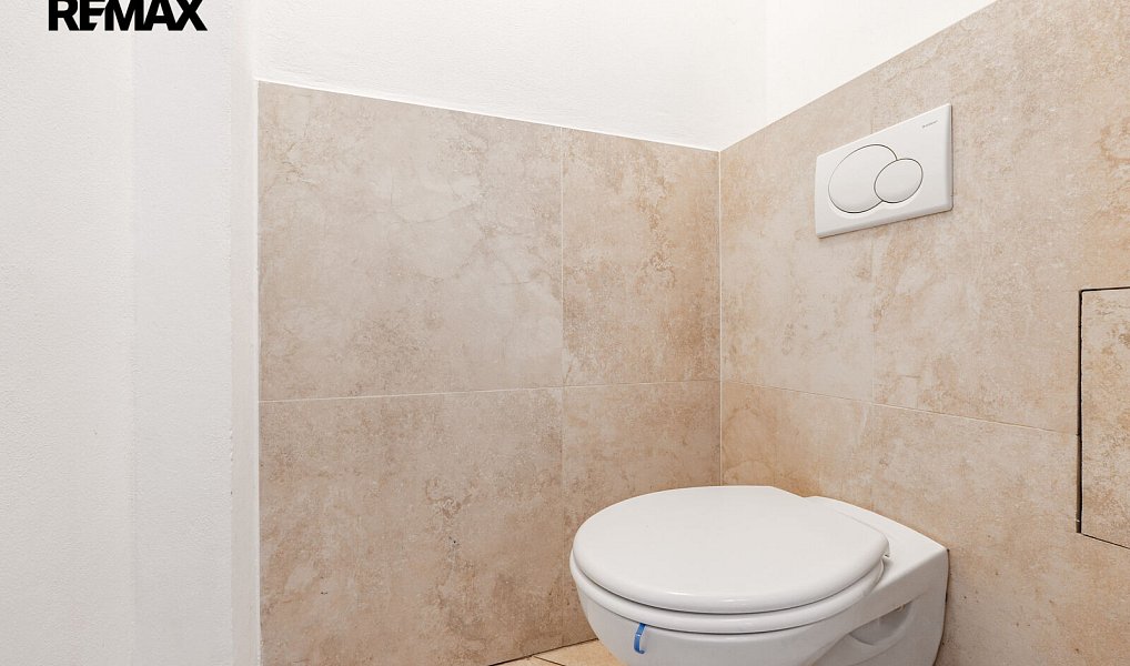 Pronájem bytu 2+kk 68 m², Praha – náhled fotky 12