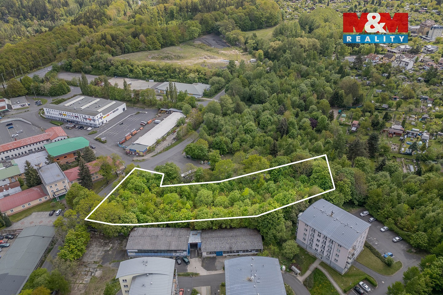 Prodej komerčního pozemku 4 294 m² – pohled 3