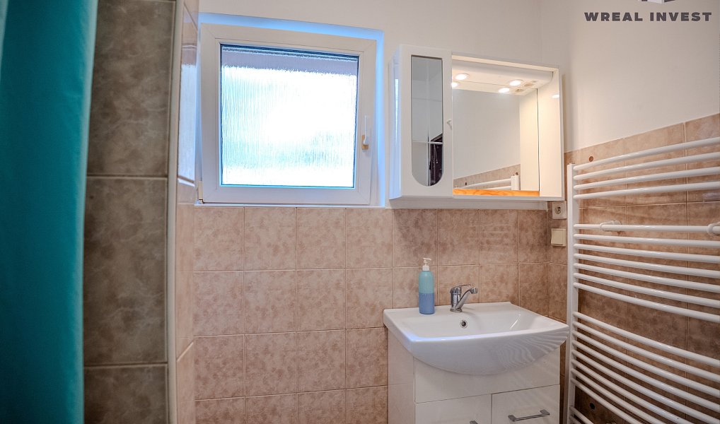 Prodej domu 203 m² s pozemkem 579 m², Měchenice – náhled fotky 18