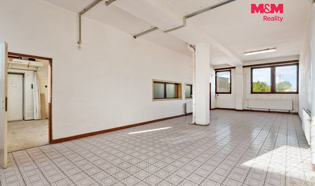 Pronájem skladovacích prostor 4 500 m², Frýdlant – náhled fotky 12