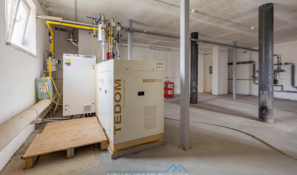 Prodej skladovacích prostor 797 m², Lesná – náhled fotky 12
