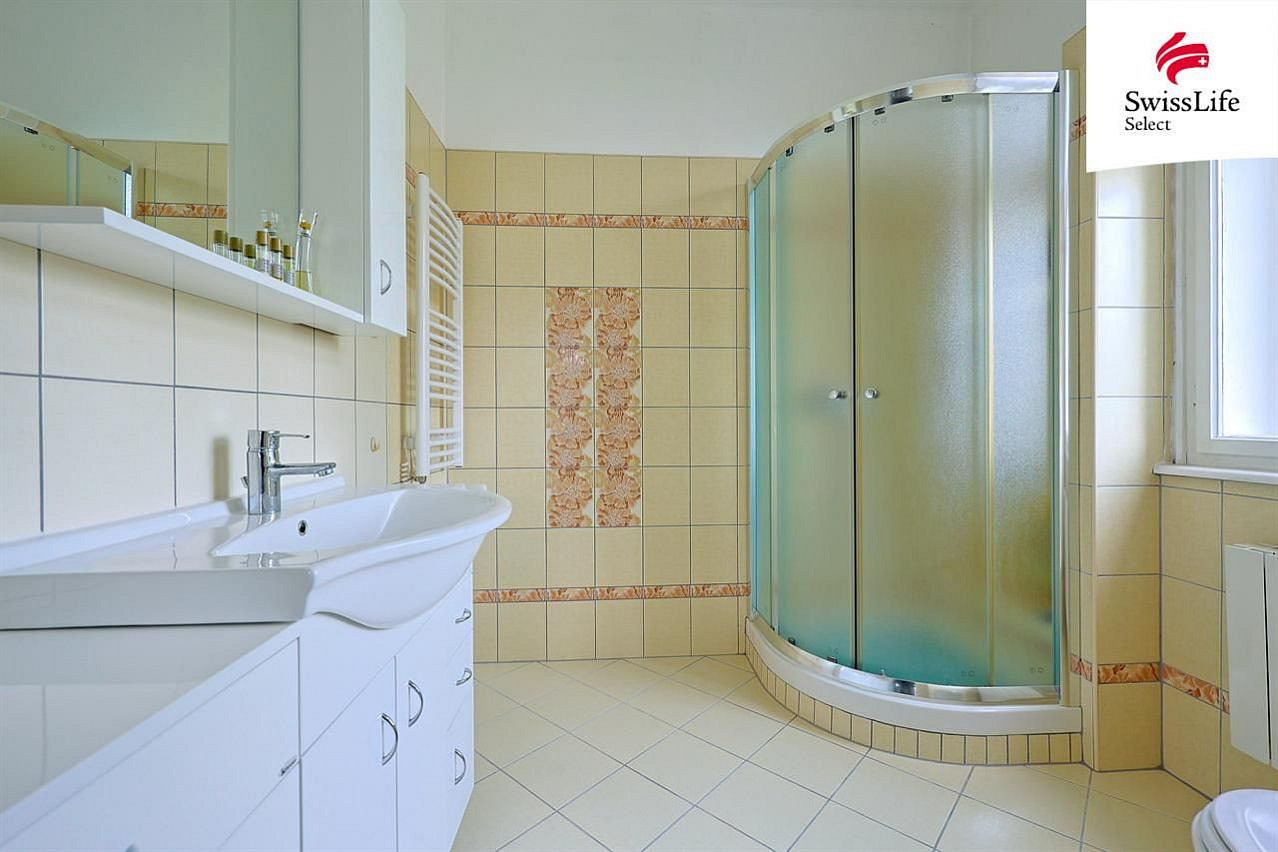 Prodej domu 513 m² s pozemkem 2 055 m² — photo 4