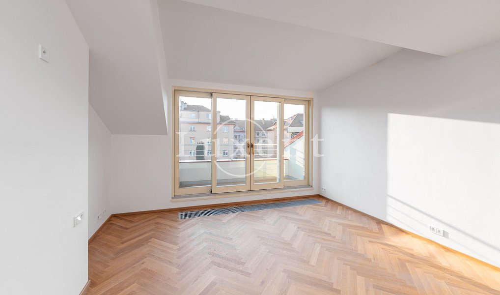Prodej bytu 2+kk 64 m², Praha – náhled fotky 2