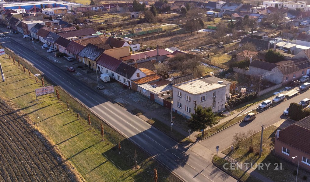 Prodej domu 240 m² s pozemkem 348 m², Bzenec – náhled fotky 2
