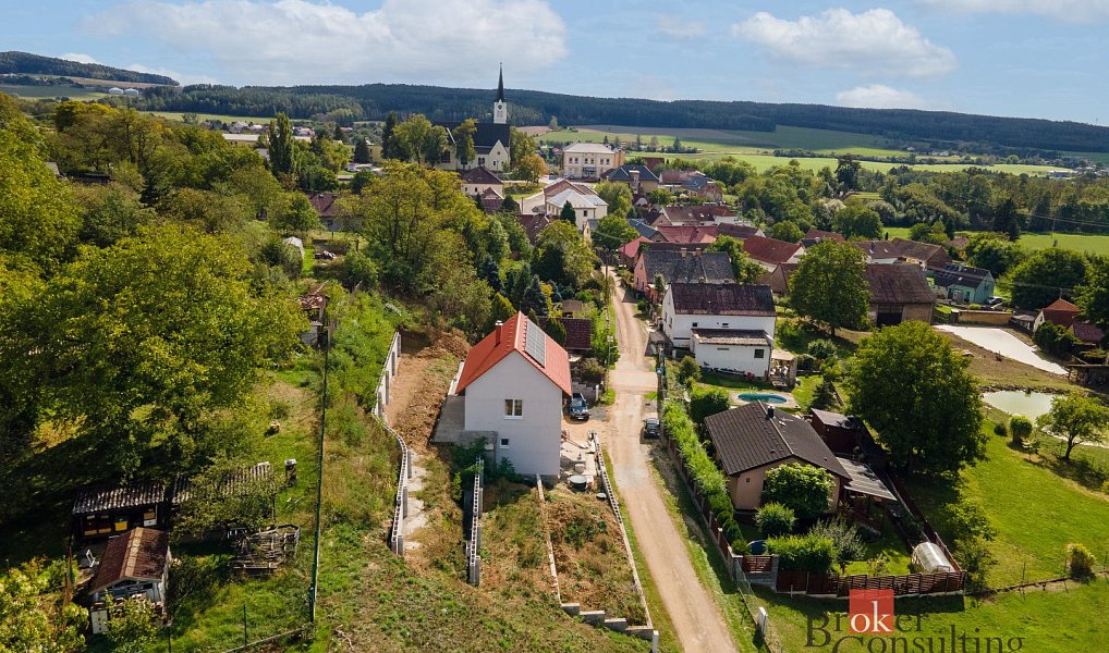 Prodej domu 139 m² s pozemkem 818 m², Břasy – náhled fotky 9