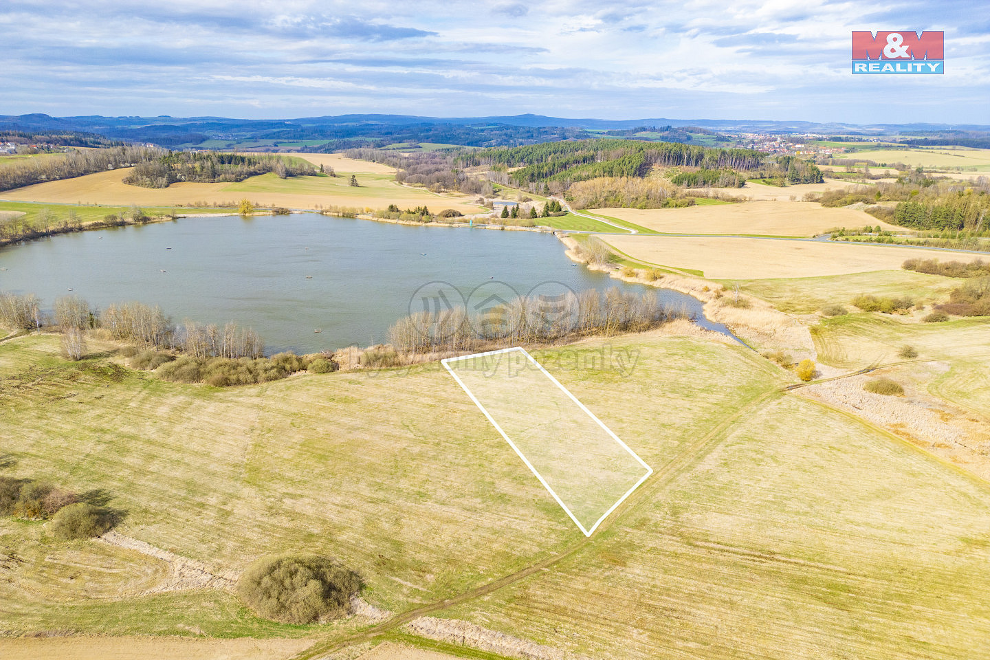 Prodej pole 39 063 m²
