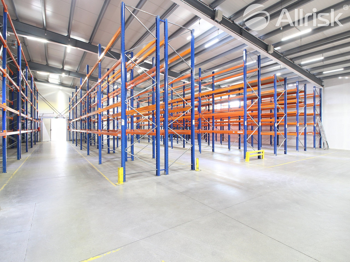 Pronájem výrobních prostor 1 300 m²