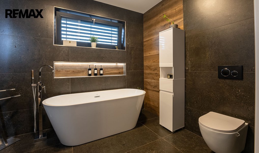 Prodej domu 172 m² s pozemkem 1 031 m², Jemnice – náhled fotky 23