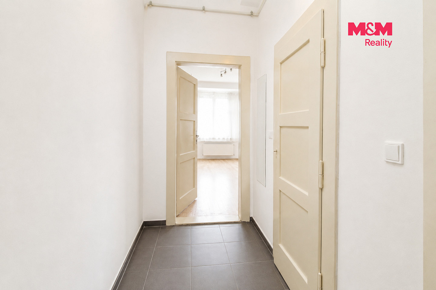 Prodej bytu 1+kk 28 m² – fotografie 4