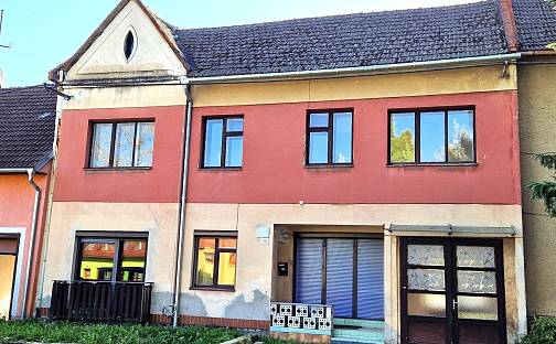 Prodej domu 186 m² s pozemkem 1 669 m², Nádražní, Slavičín - Hrádek na Vlárské dráze, okres Zlín