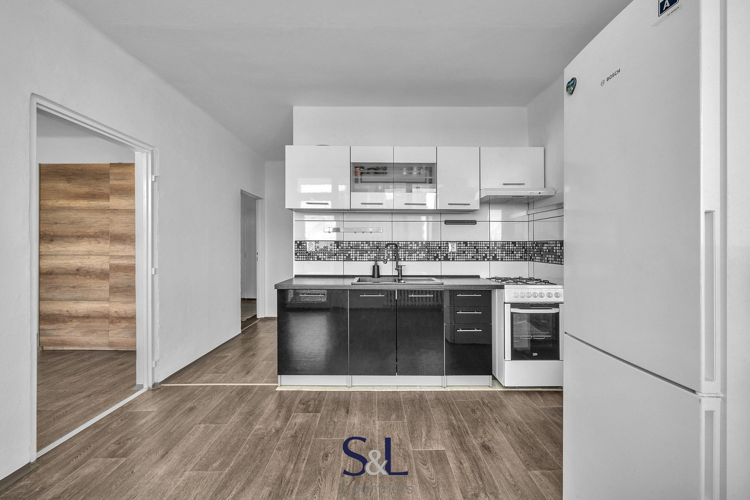 Pronájem bytu 2+1 58 m² – fotografie 4