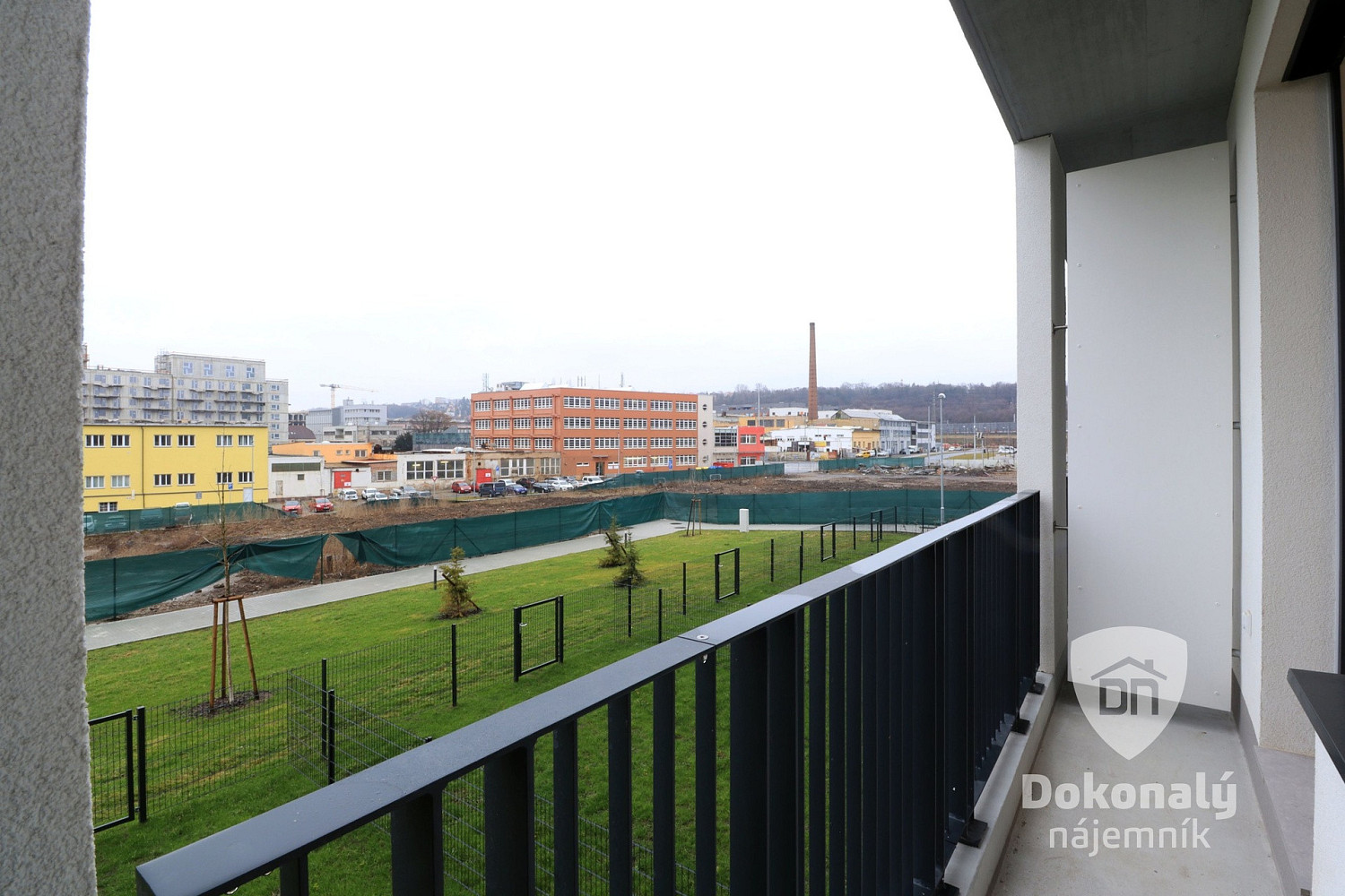 Pronájem bytu 1+kk 35 m² – fotografie 3