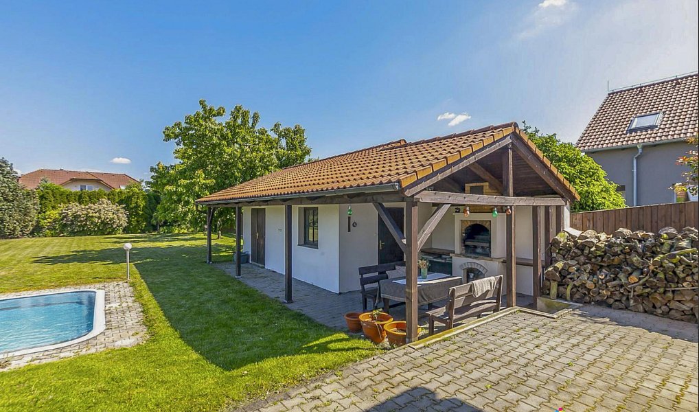 Prodej domu 238 m² s pozemkem 1 185 m², Šestajovice – náhled fotky 7