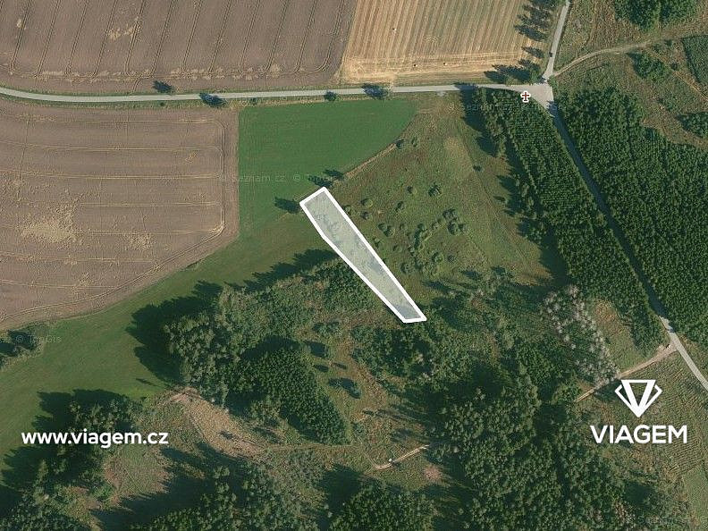 Pole 3 094 m² – pohled 2