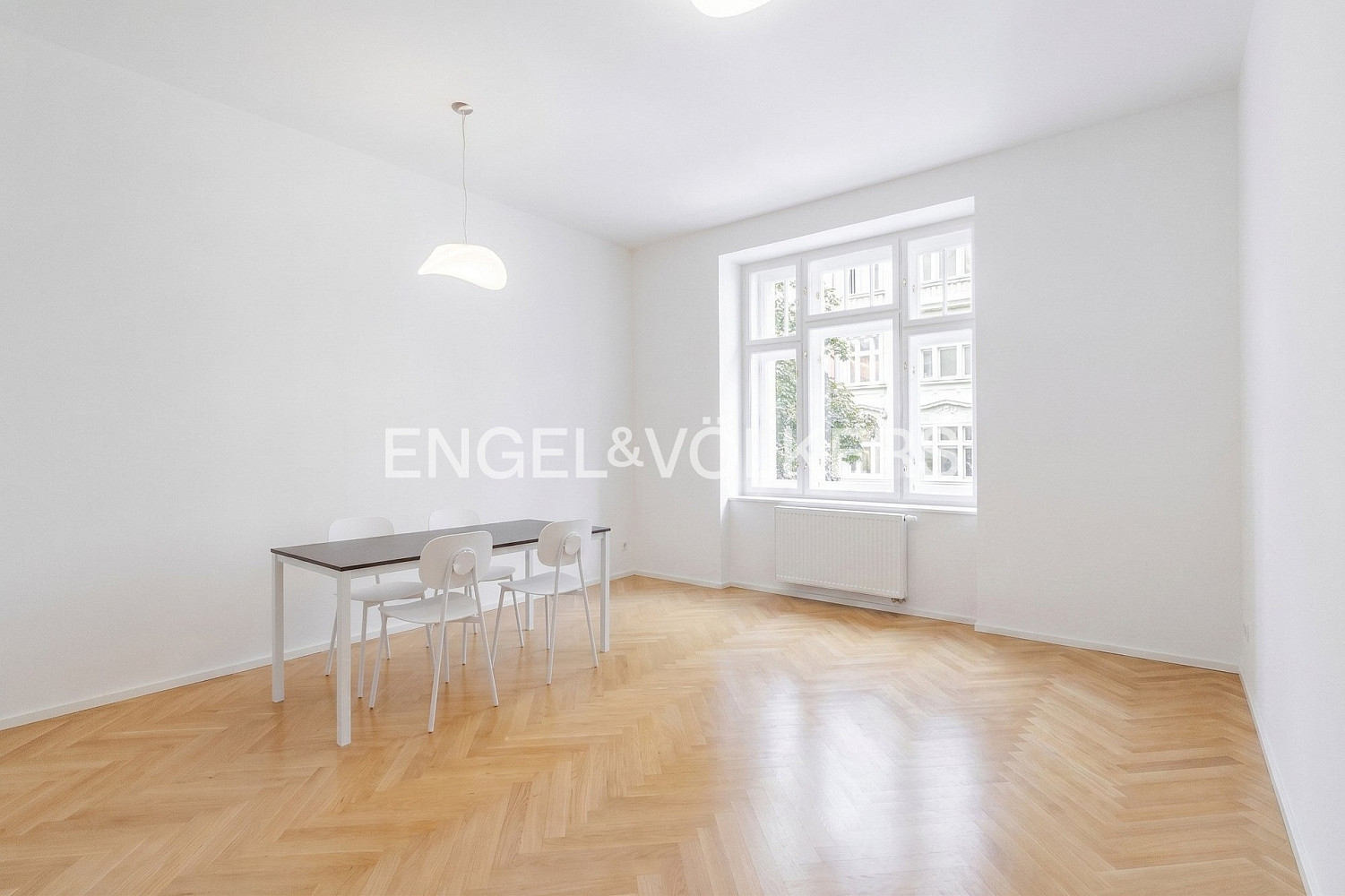 Pronájem bytu 4+1 102 m² – fotografie 3