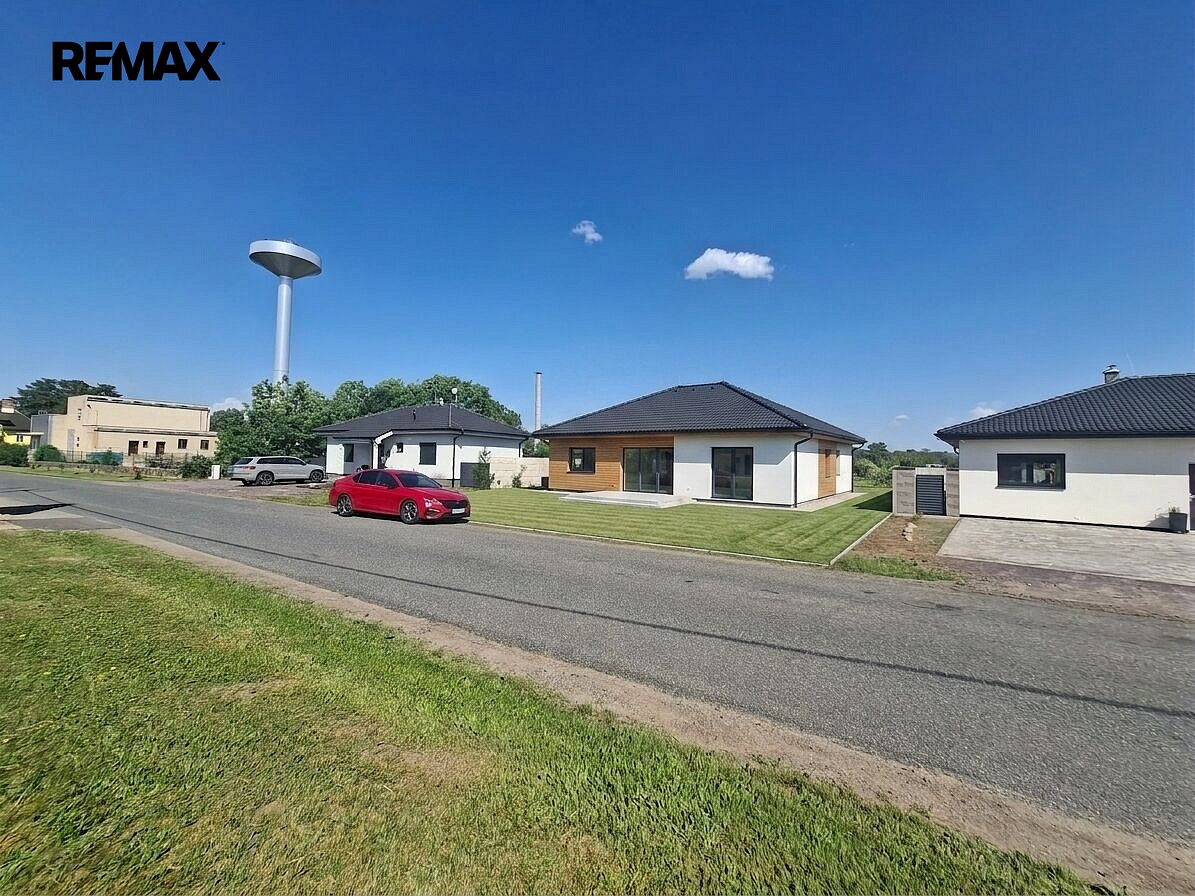 Prodej stavebního pozemku 827 m² rezervováno
