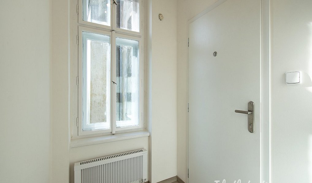 Pronájem bytu 2+kk 40 m², Praha – náhled fotky 9