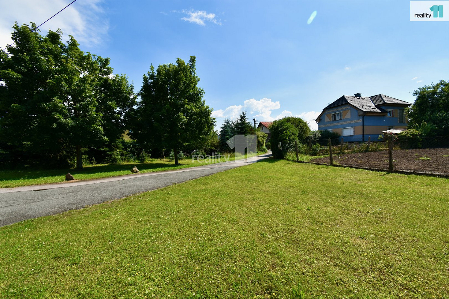 Prodej domu 2 572 m² s pozemkem 2 572 m² — photo 2