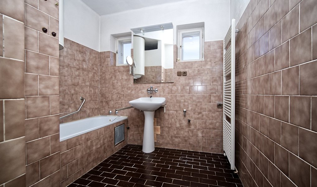 Prodej domu 238 m² s pozemkem 699 m², Ořechov – náhled fotky 19