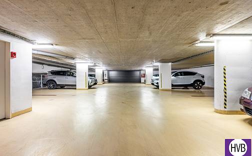 Prodej garážového stání 13 m2 + úložný prostor, OV, Praha 6 - Břevnov, ul. Nad Motolskou nemocnicí, Nad motolskou nemocnicí, Praha 6 - Břevnov