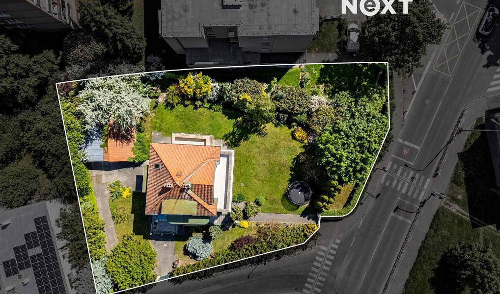 Prodej domu 300 m² s pozemkem 1 330 m², Praha – náhled fotky 27