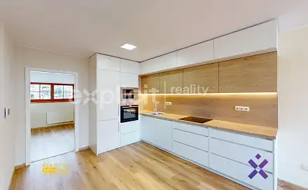 Pronájem bytu 2+kk 47 m², Masarykovo nám., Uherský Brod, okres Uherské Hradiště