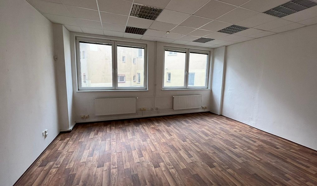 Pronájem kanceláře 20 m², Žďár nad Sázavou – náhled fotky 2