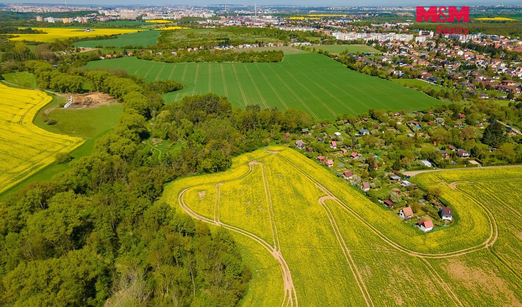 Prodej pole 9 488 m², Praha – náhled fotky 6