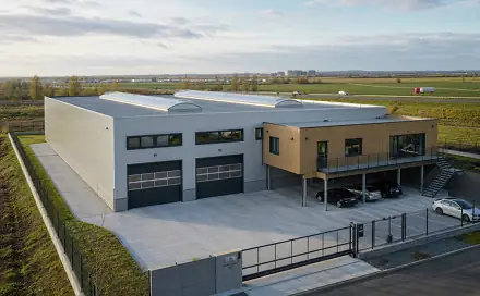 Prodej komerčního pozemku 2 501 m², Stará pošta, Rajhrad, okres Brno-venkov
