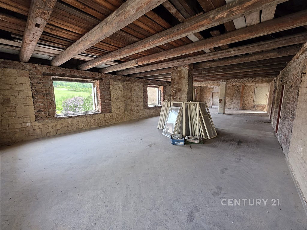 Prodej stavebního pozemku 1 180 m² – další