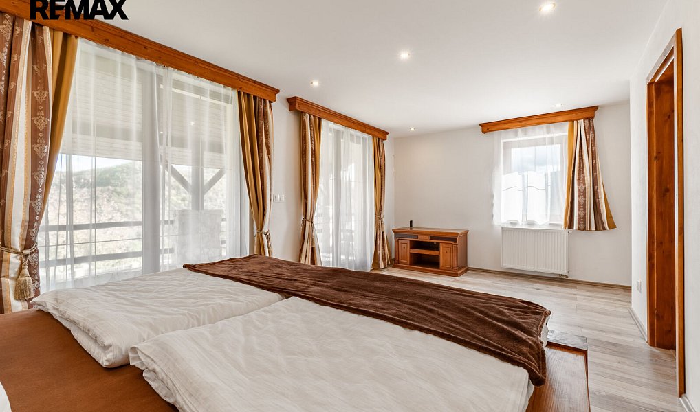 Prodej domu 170 m² s pozemkem 1 873 m², Štěchovice – náhled fotky 15