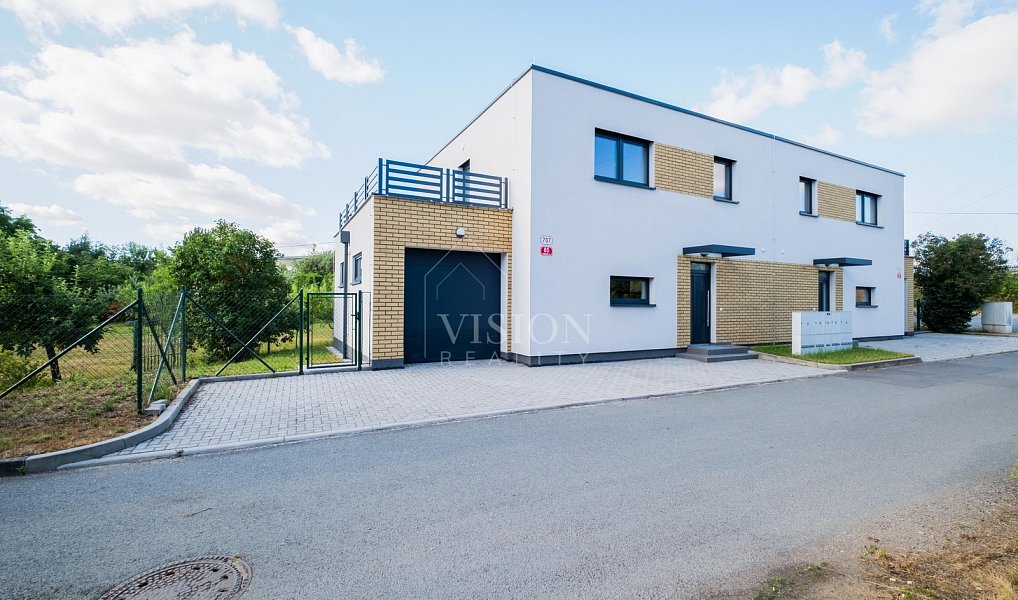 Prodej domu 177 m² s pozemkem 270 m², Plzeň – náhled fotky 58