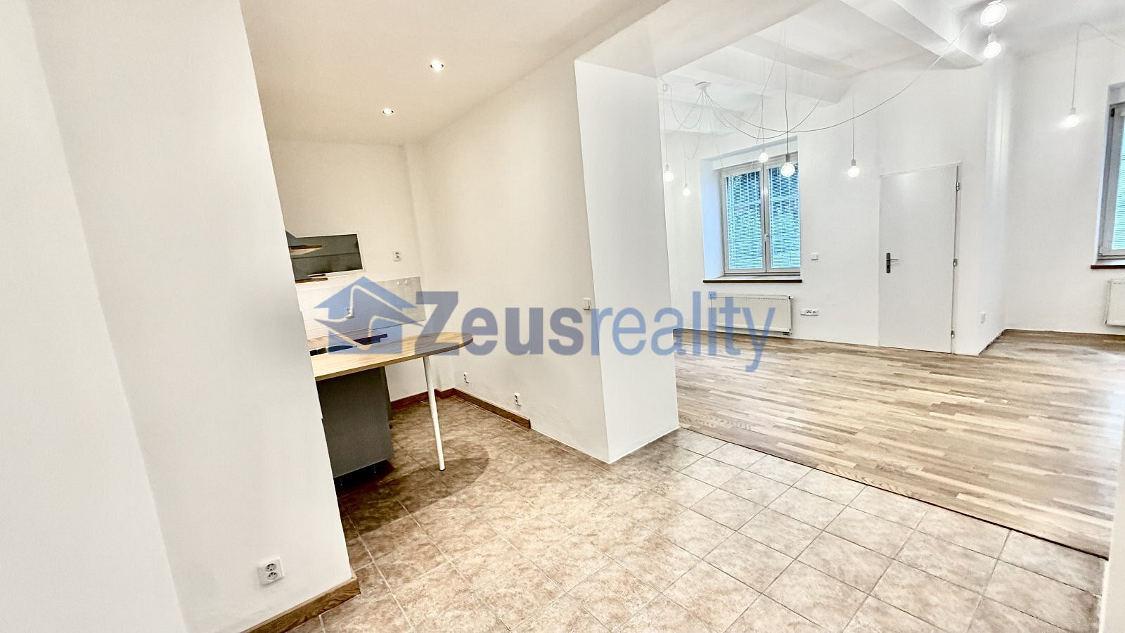 Pronájem obchodních prostor 48 m² – fotografie 5