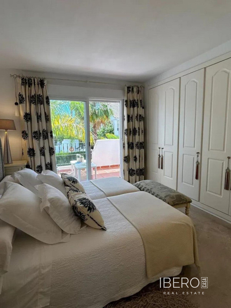 Casa 4+kk – Marbella, Nueva Andalucía - Vista 4
