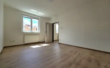 Prodej bytu 2+kk 49 m², Pražská, Znojmo