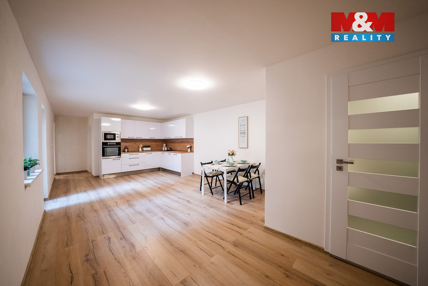 Prodej domu 204 m² s pozemkem 170 m² — photo 2