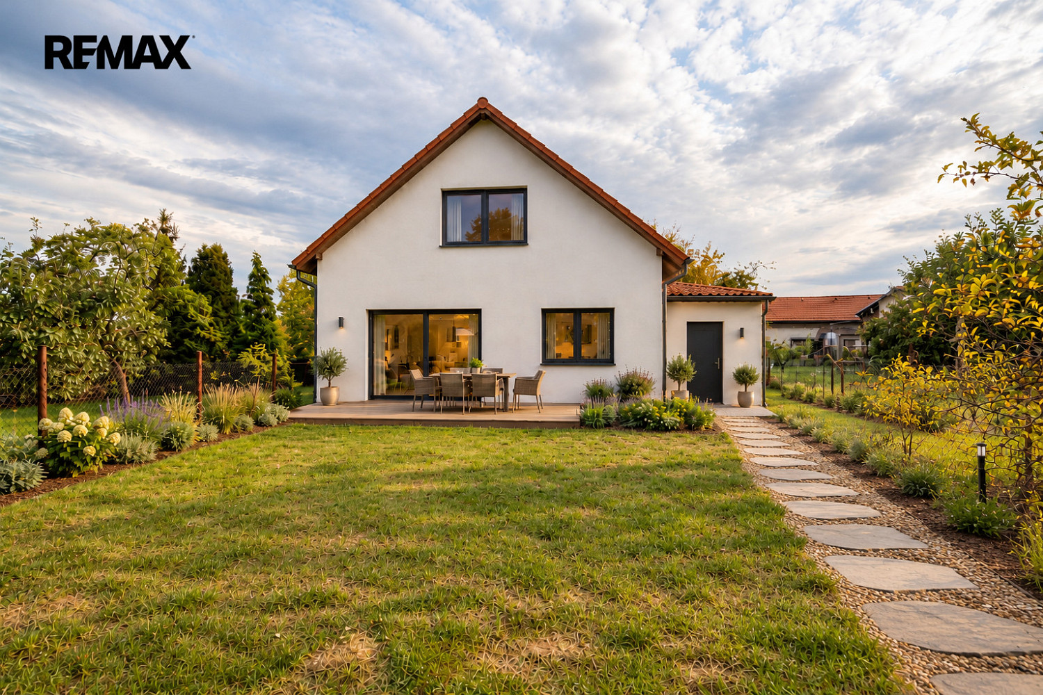 Prodej stavebního pozemku 905 m²