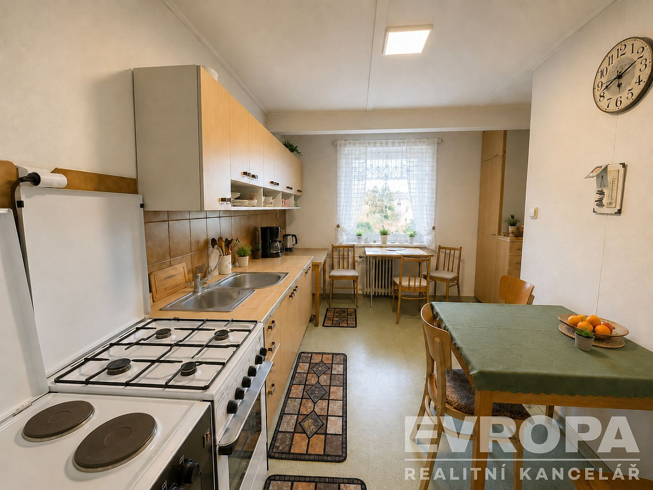 Prodej domu 180 m² s pozemkem 342 m² – fotografie 3