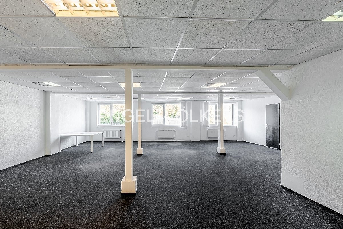 Pronájem kanceláře 92 m² – fotografie 4