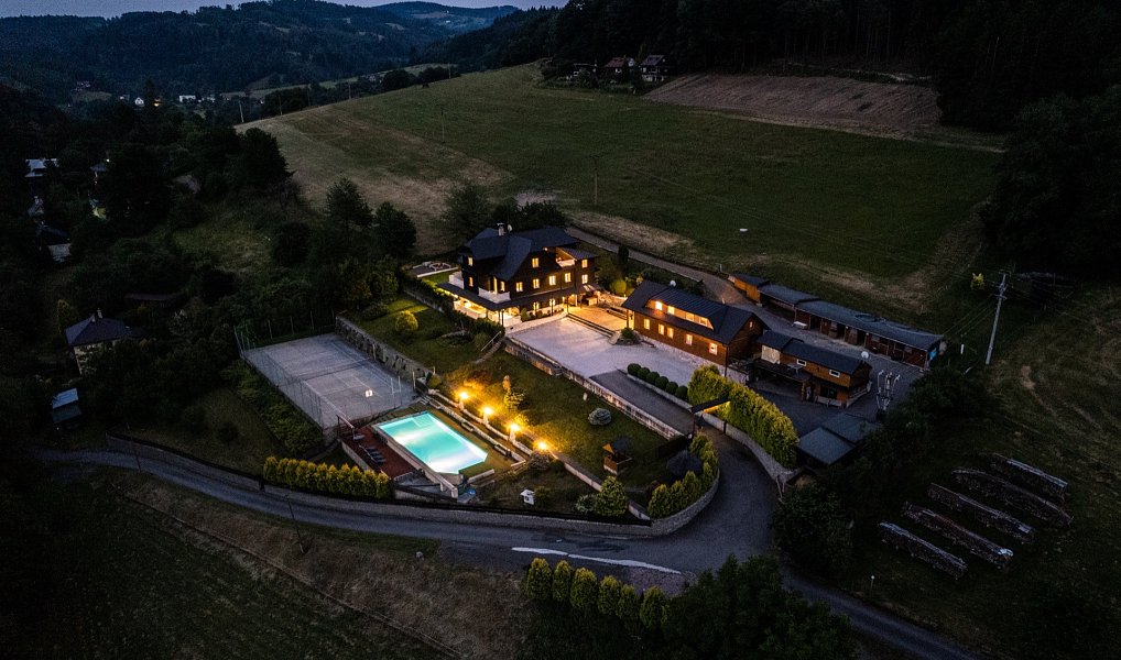 Prodej domu 669 m² s pozemkem 11 914 m², Bystřička – náhled fotky 2