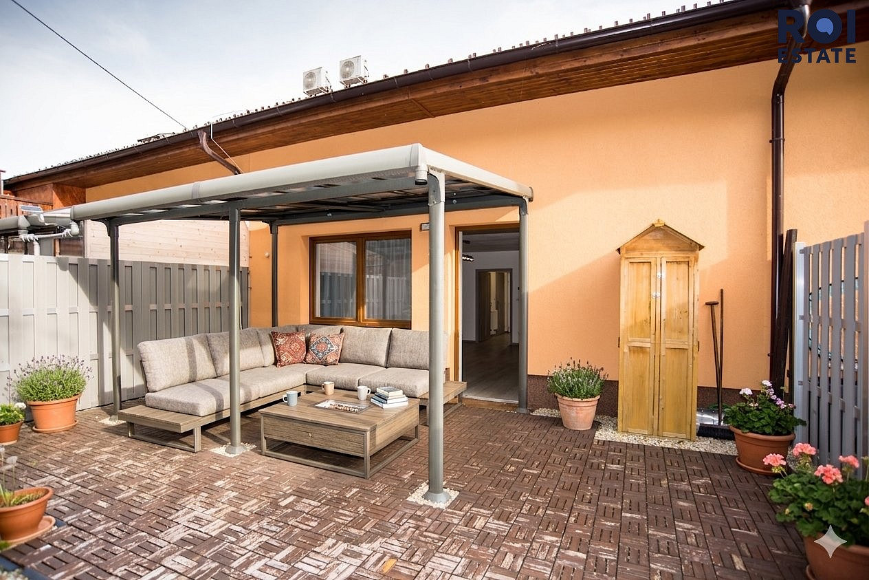 Pronájem bytu 4+kk 108 m² – pohled 5