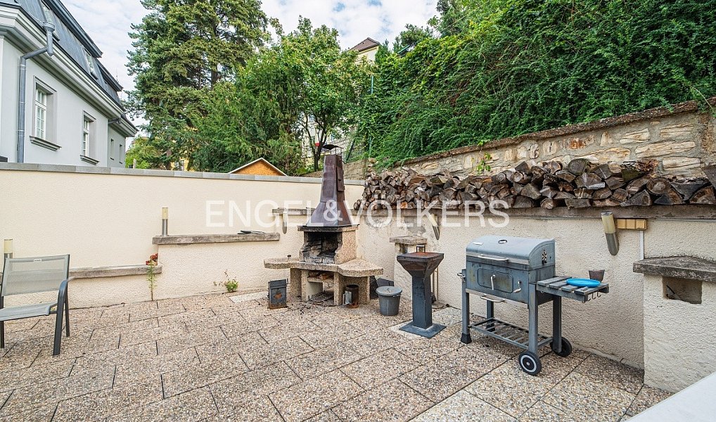 Pronájem bytu 4+1 149 m², Praha – náhled fotky 12